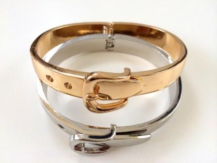 <p style="text-align: center;">BUCKLE CUFF BRACELET</p>